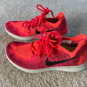 Nike Flyknit Mango Shoes 6.5